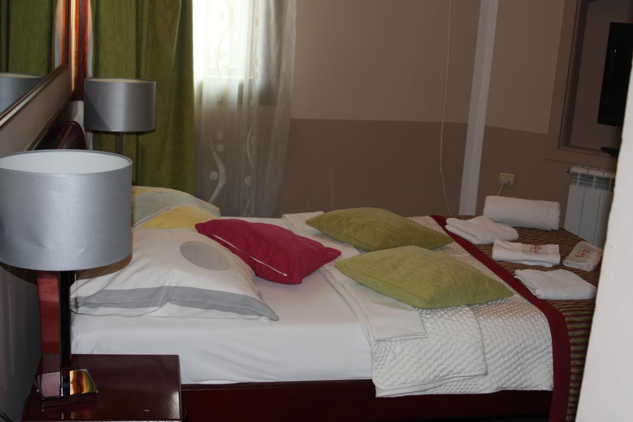 San Marko Motel Svilajnac エクステリア 写真